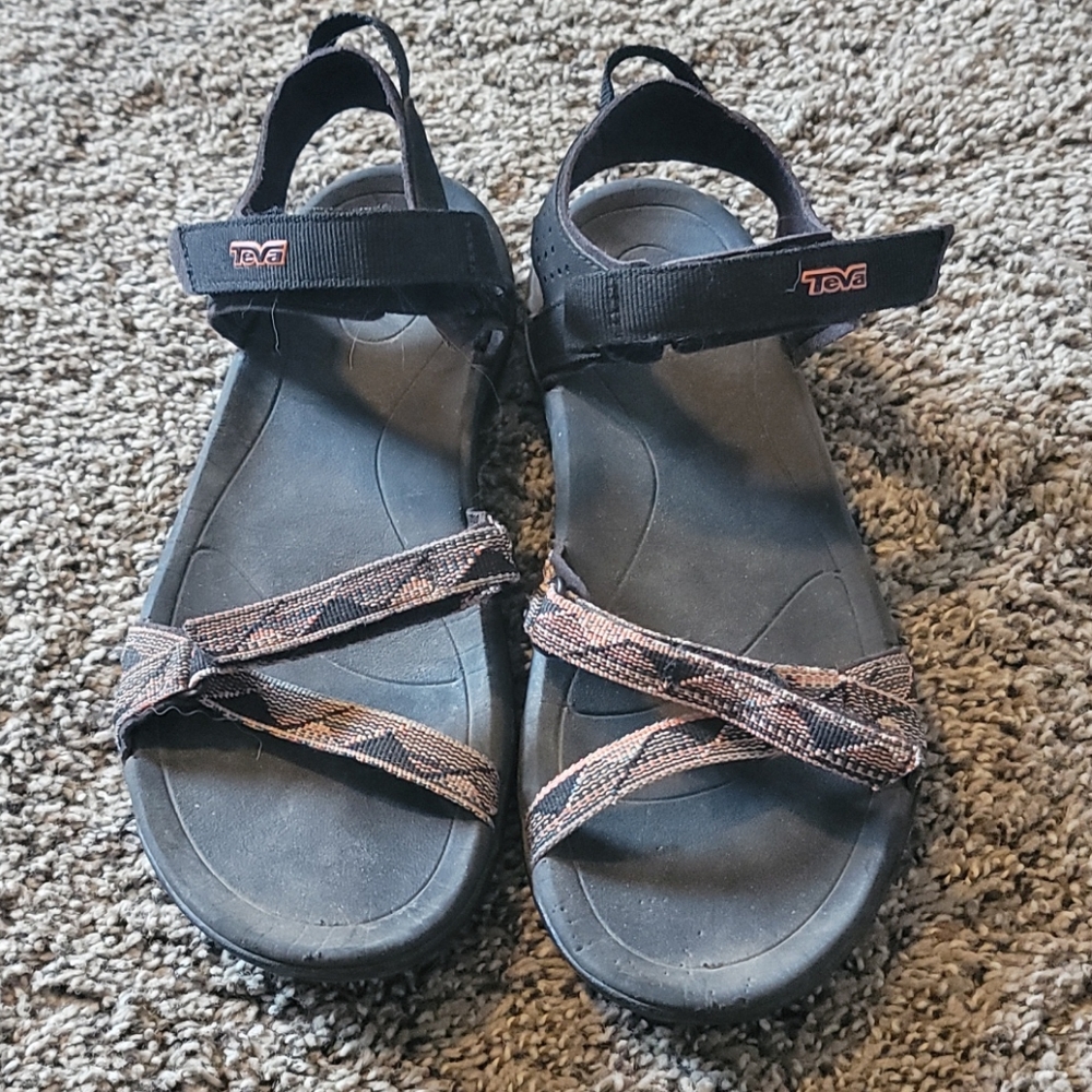 Teva sandles
